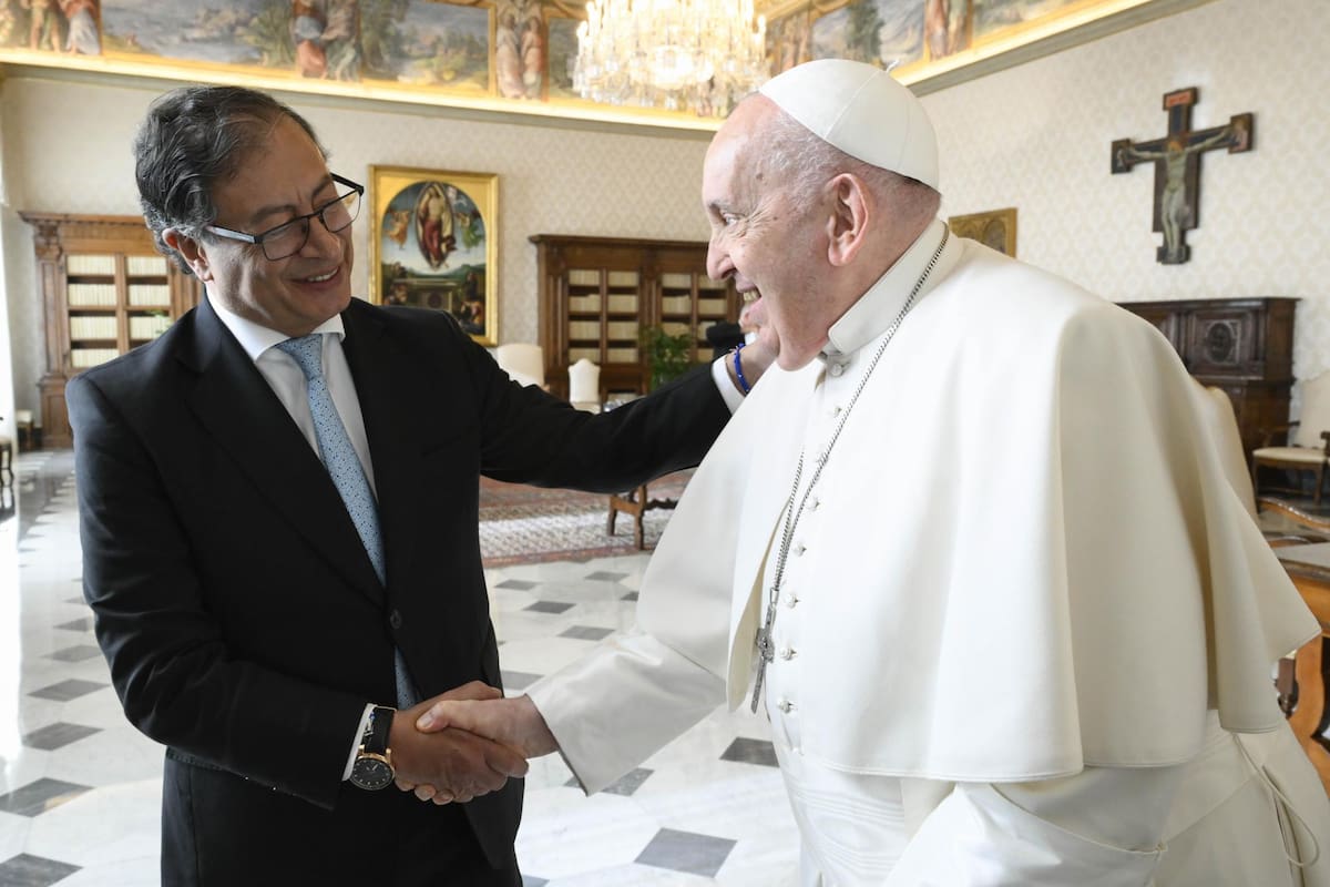 El mensaje de Gustavo Petro sobre la salud del papa Francisco