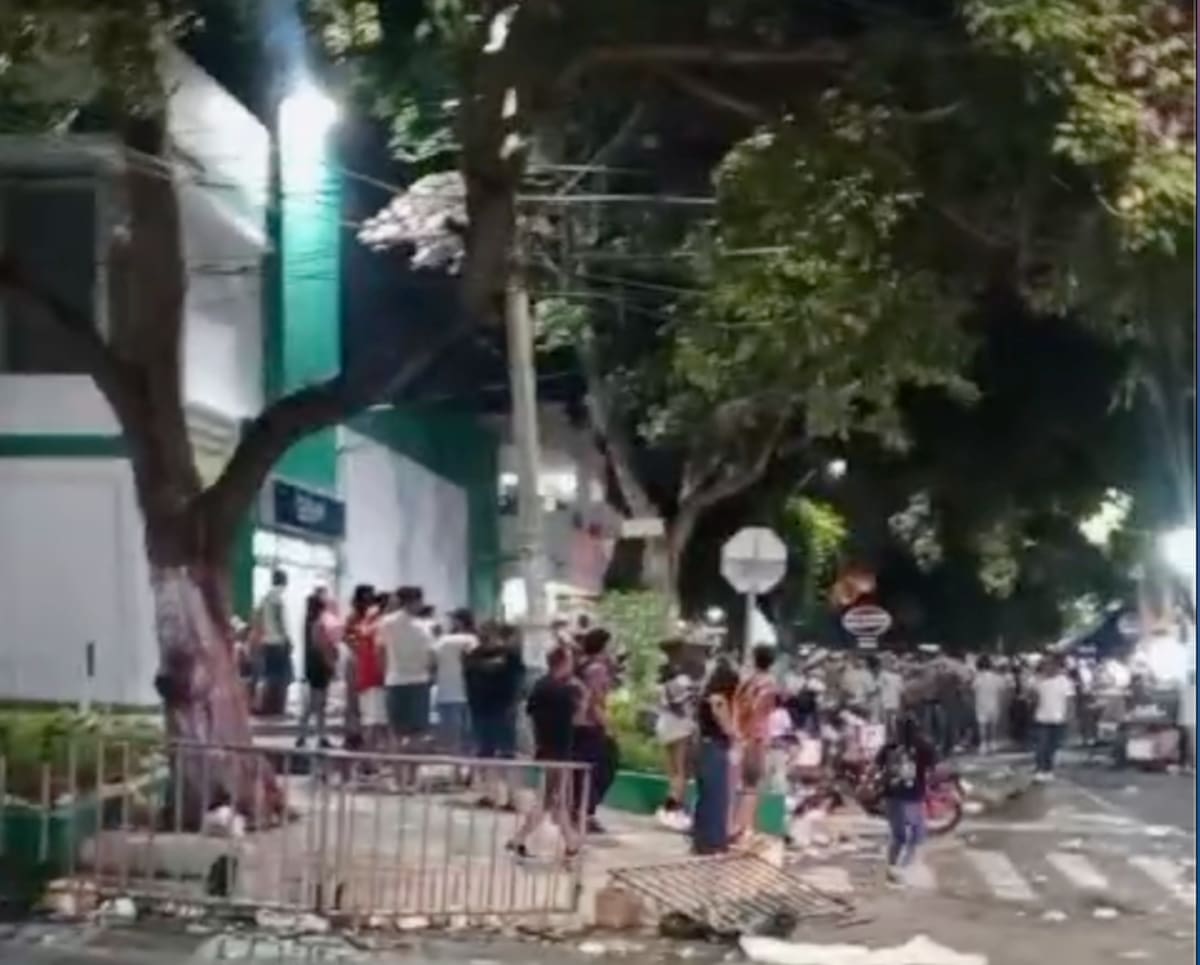 Momentos de pánico vivieron las personas que estaban presente durante el enfrentamiento a bala registrado la noche de este domingo 2 de marzo en el barrio Los Andes de Barranquilla.//Cortesía