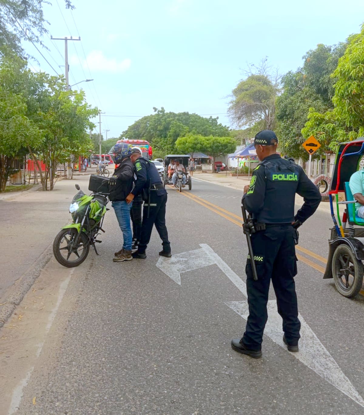 Durante el puente festivo de la Virgen de Chiquinquirá se movilizaron más de 40.000 vehículos por los diferentes ejes viales del Departamento del Atlántico.//Cortesía Policía Atlántico.