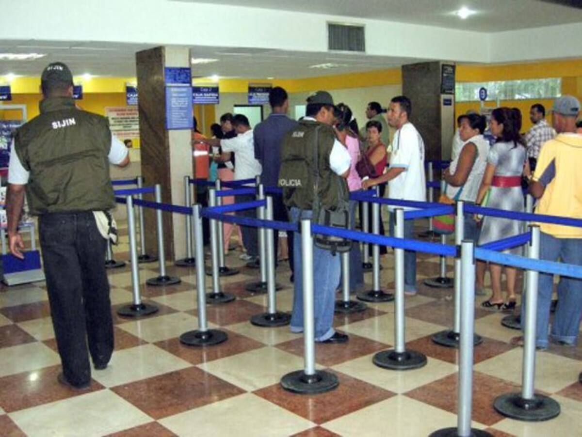 Incrementan vigilancia en zonas bancarias de Montería. archivo