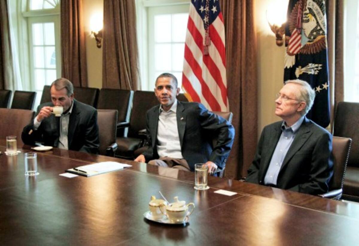 Barack Obama se reúne con el líder de la mayoría del Senado, Harry Reidy, el presidente de la Cámara, John Boehner, para discutir la deuda. AP Carolyn Kaster