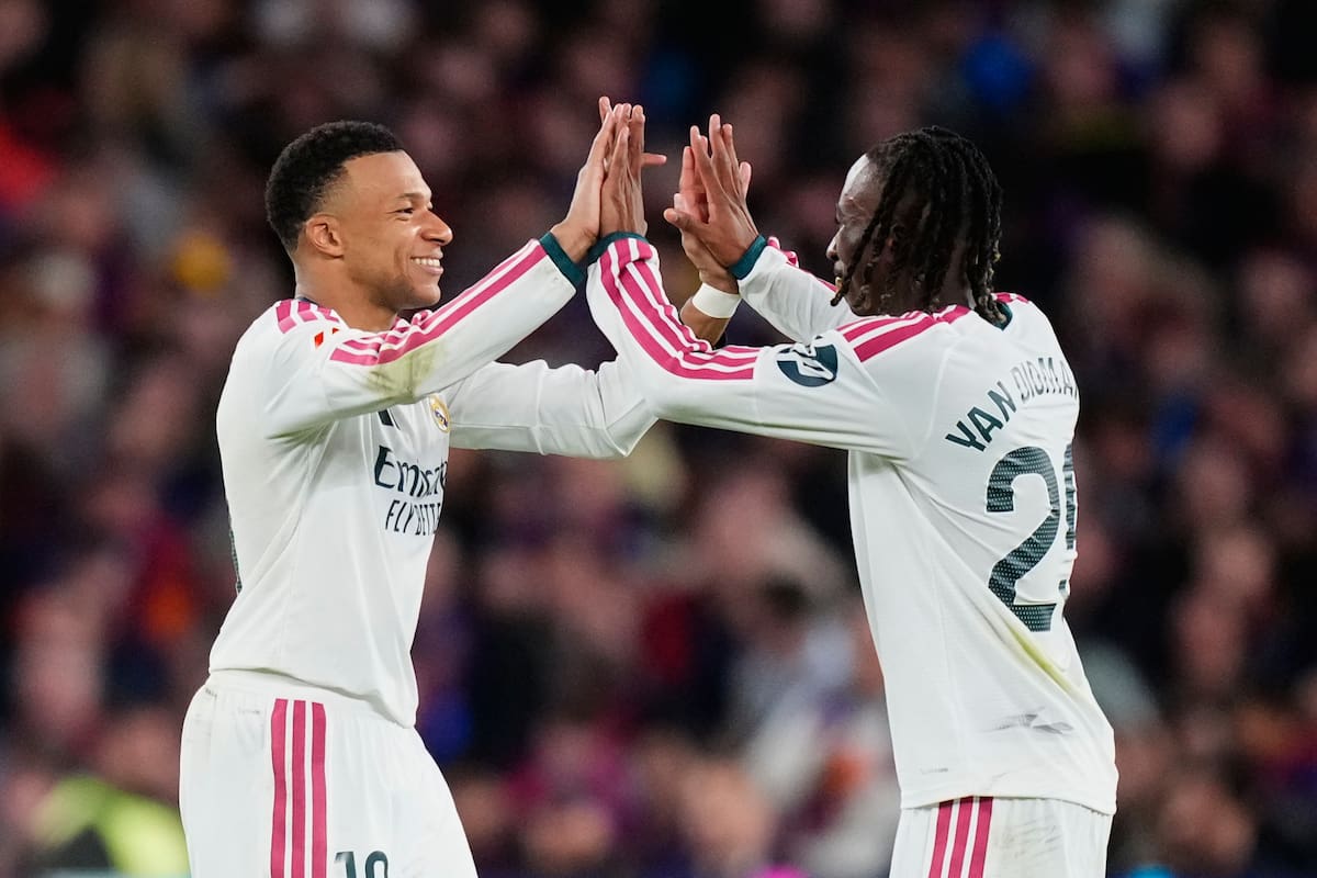 Real Madrid le ganó el clásico a Barcelona en la décima jornada de LaLiga. //Foto, AP: Jose Breton