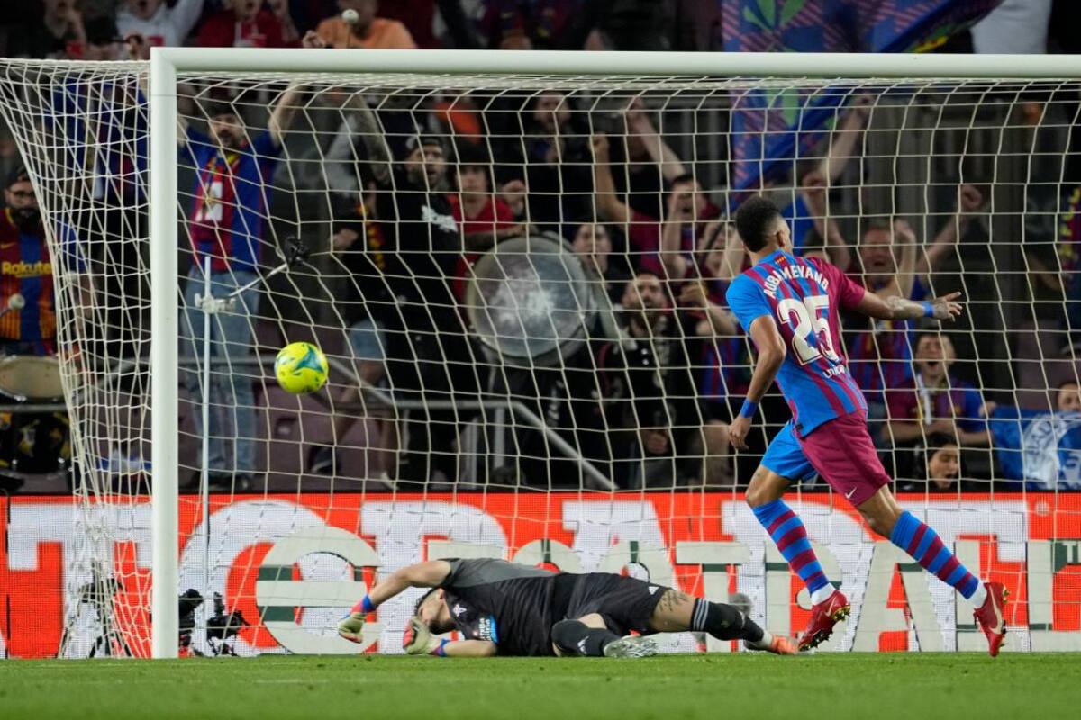 El Barça vence al Celta y Araujo es evacuado en ambulancia