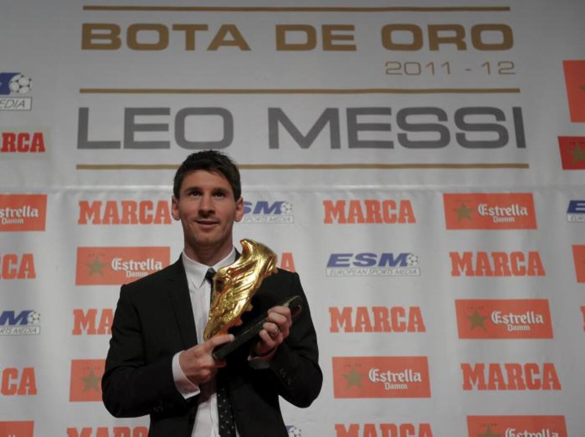Messi superó el sábado la barrera de los 300 goles (301) como profesional. AFP