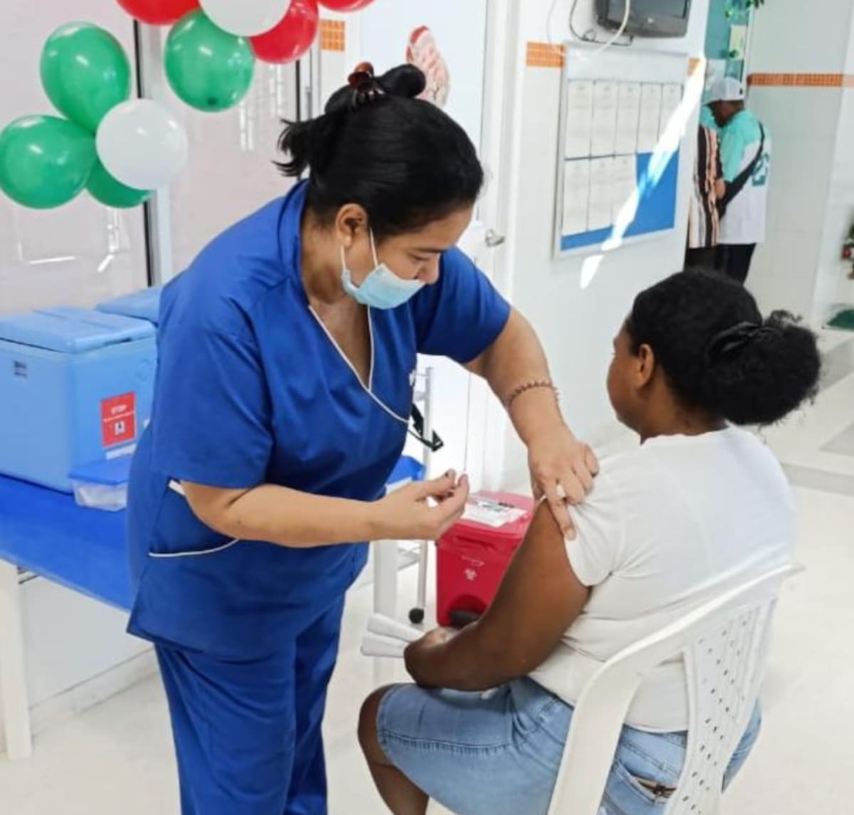 Barranquilla refuerza vacunación contra la fiebre amarilla, en espacial a las personas que vayan a viajar durante la Semana Santa.//Cortesía.
