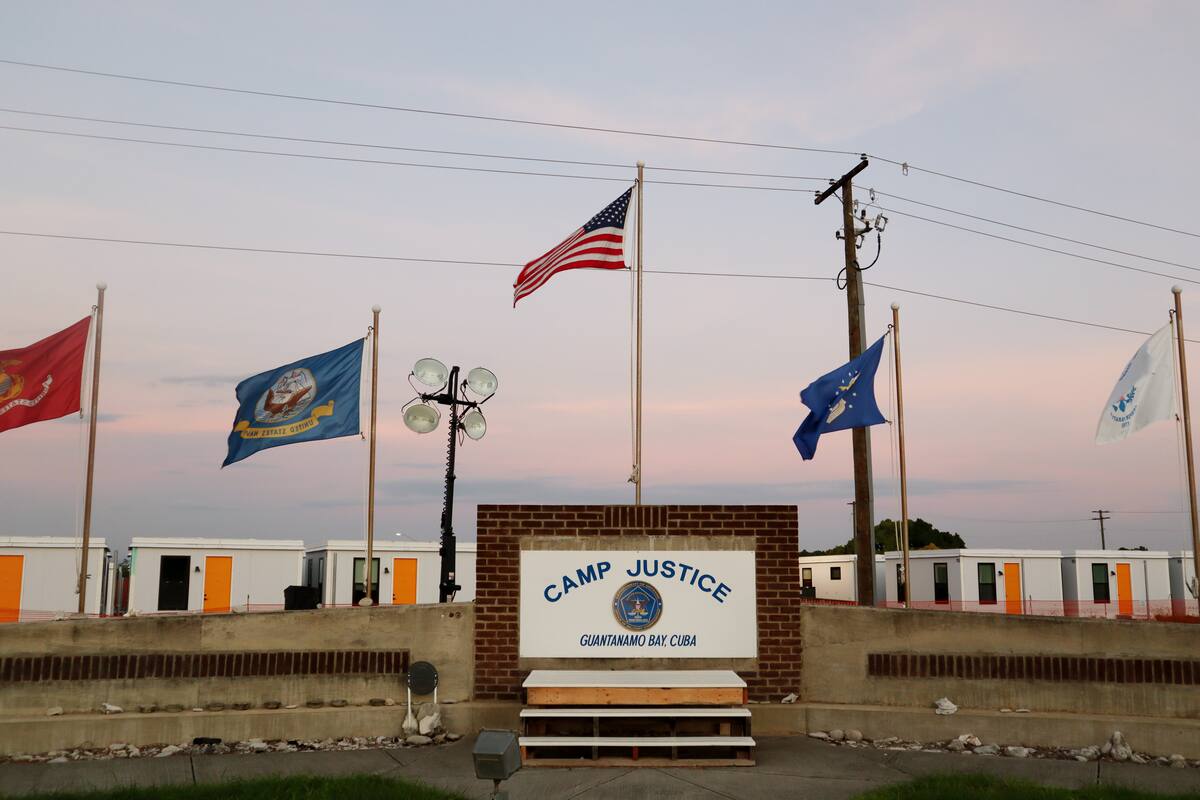 El millonario gasto de Trump para transportar migrantes a Guantánamo