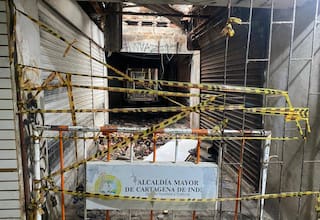 Comerciantes de Bazurto piden ayuda tras incendio que arrasó con sus locales