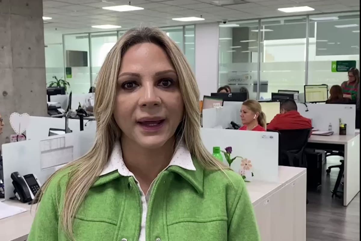 Esposa del minSalud bajo la lupa: la acusan de presionar en contrato millonario
