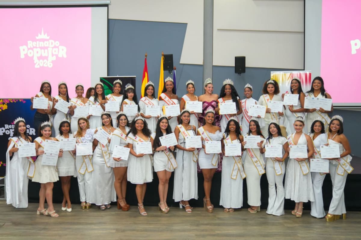Reinas populares del Carnaval de Barranquilla recibieron becas de estudios