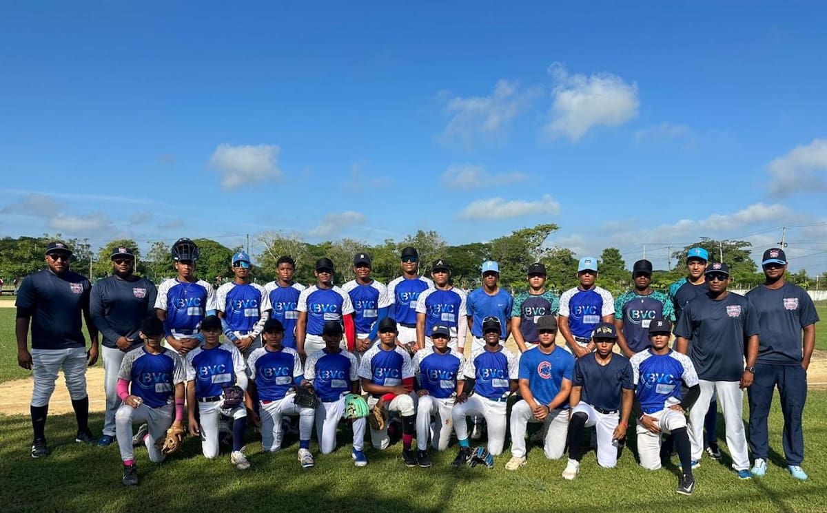 Equipo BVC, participante del Torneo de Béisbol de Desarrollo.//CORTESÌA