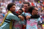 Bélgica remontó un duro partido a Senegal y se metió en los octavos del Mundial