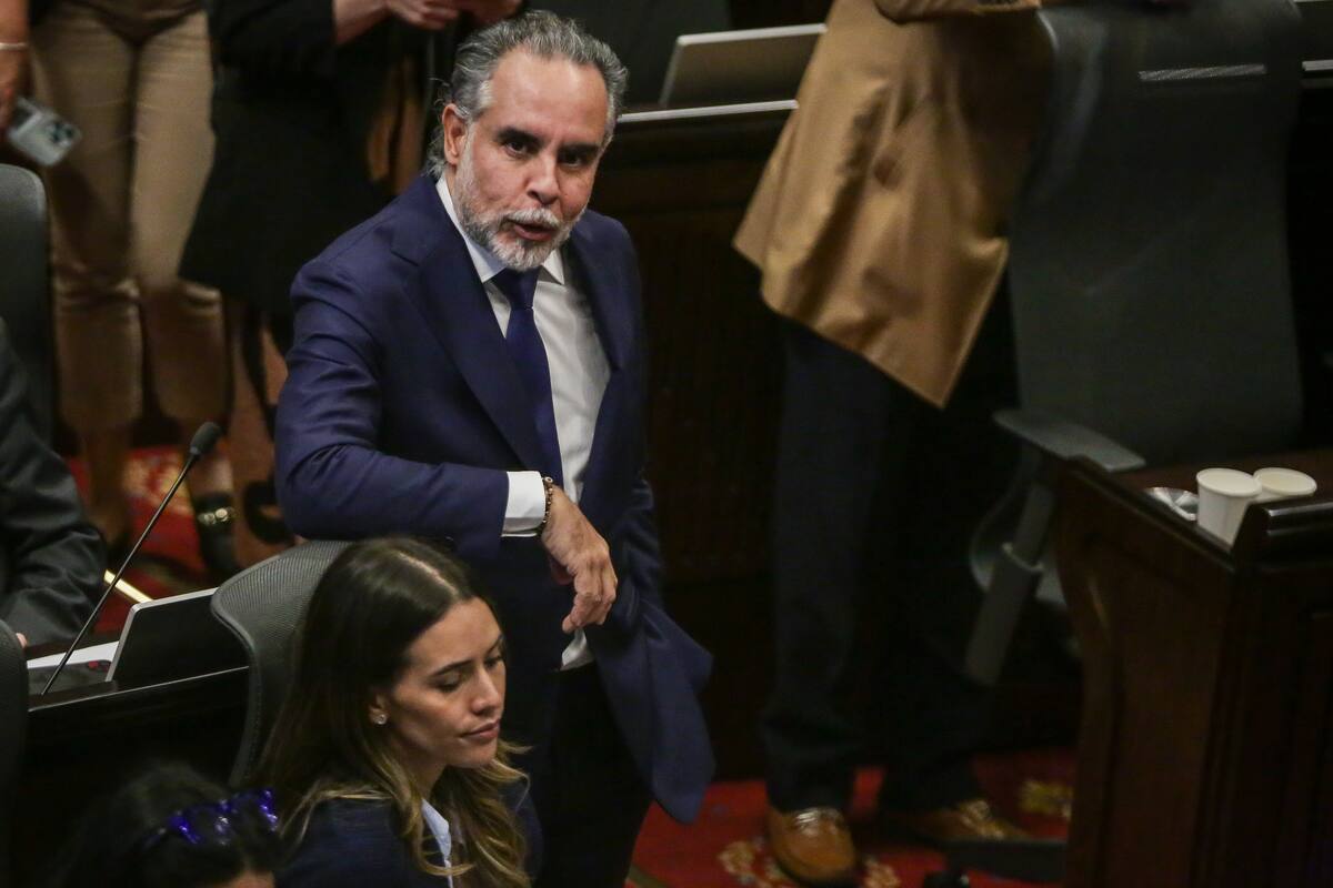 Benedetti trató de viejo a famoso presentador de Noticias Caracol