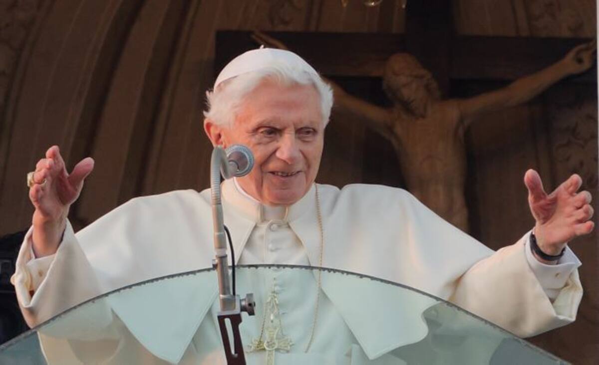 Desde el 28 de febrero, Benedicto ha vivido como un recluso en Castel Gandolfo, a unos 25 km al sur de Roma, sin salir del palacio. AP Domenico Stinellis