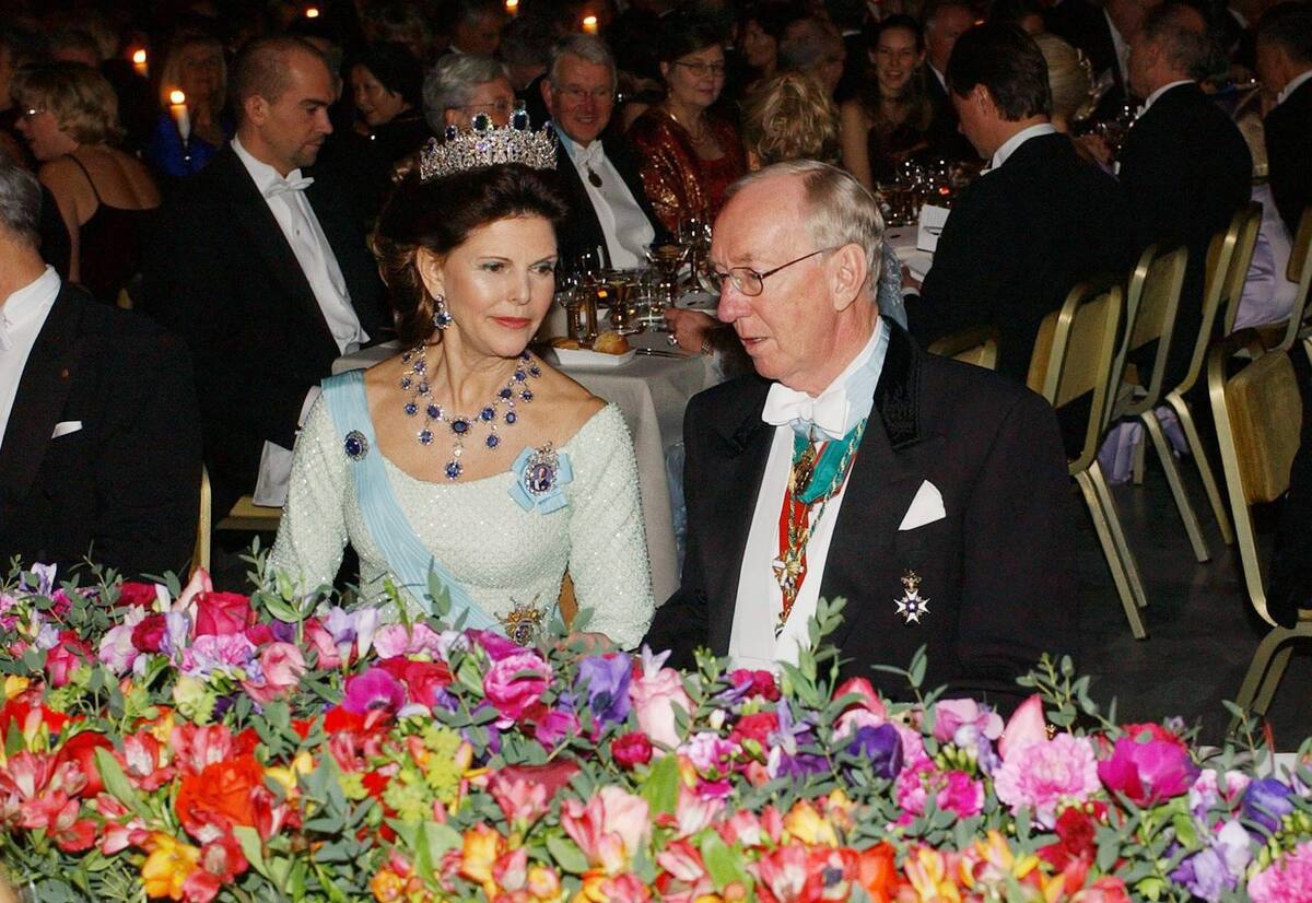 La Reina Silvia de Suecia y Bengt Samuelsson, quien fue Presidente del Comité Nobel. //Foto: EFE