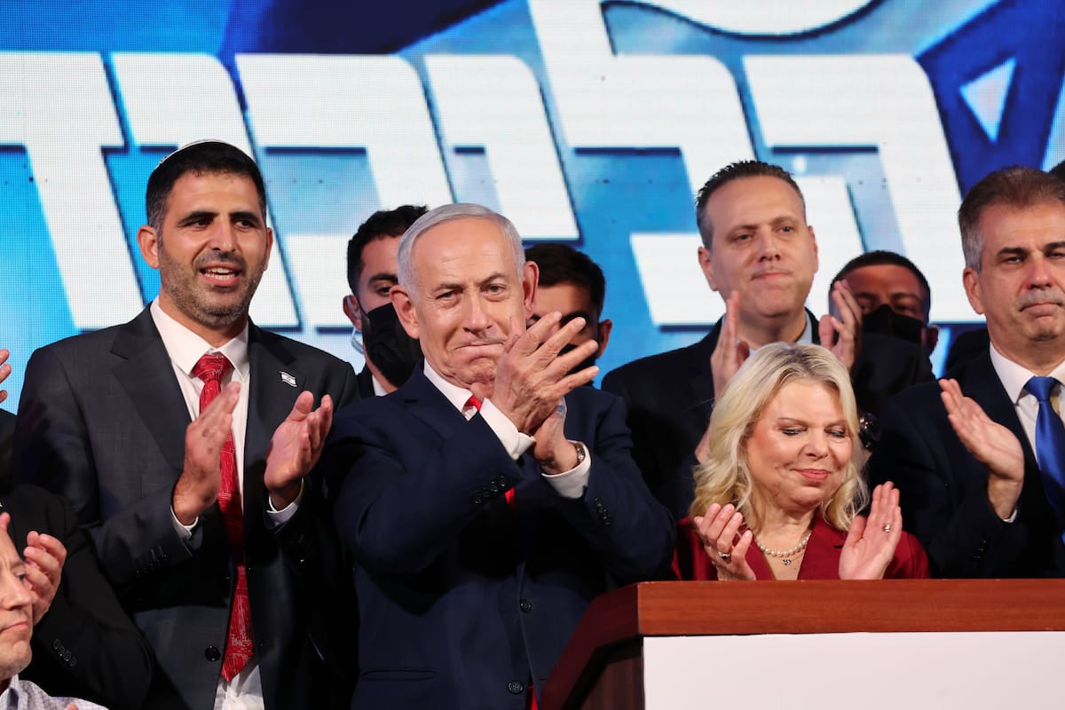 Benjamín Netanyahu lidera las elecciones con el 84 % de los votos escrutados