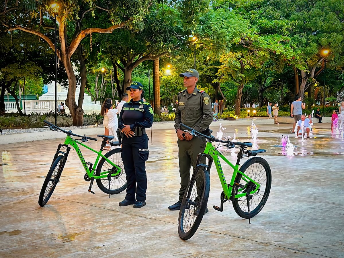 Bicipatrullas en el Parque Centenario // Cortesía: Policía Metropolitana de Cartagena.