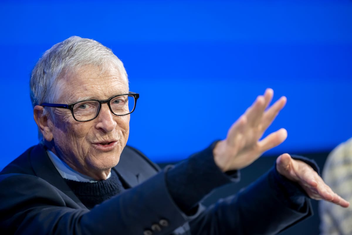 “Mil millones de muertes”: la alarmante advertencia de Bill Gates sobre la IA