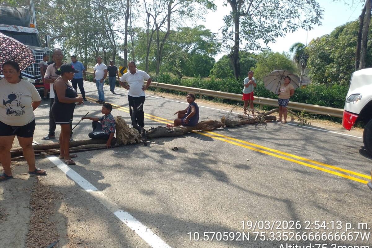 Bloqueo en Clemencia por falta de agua potable