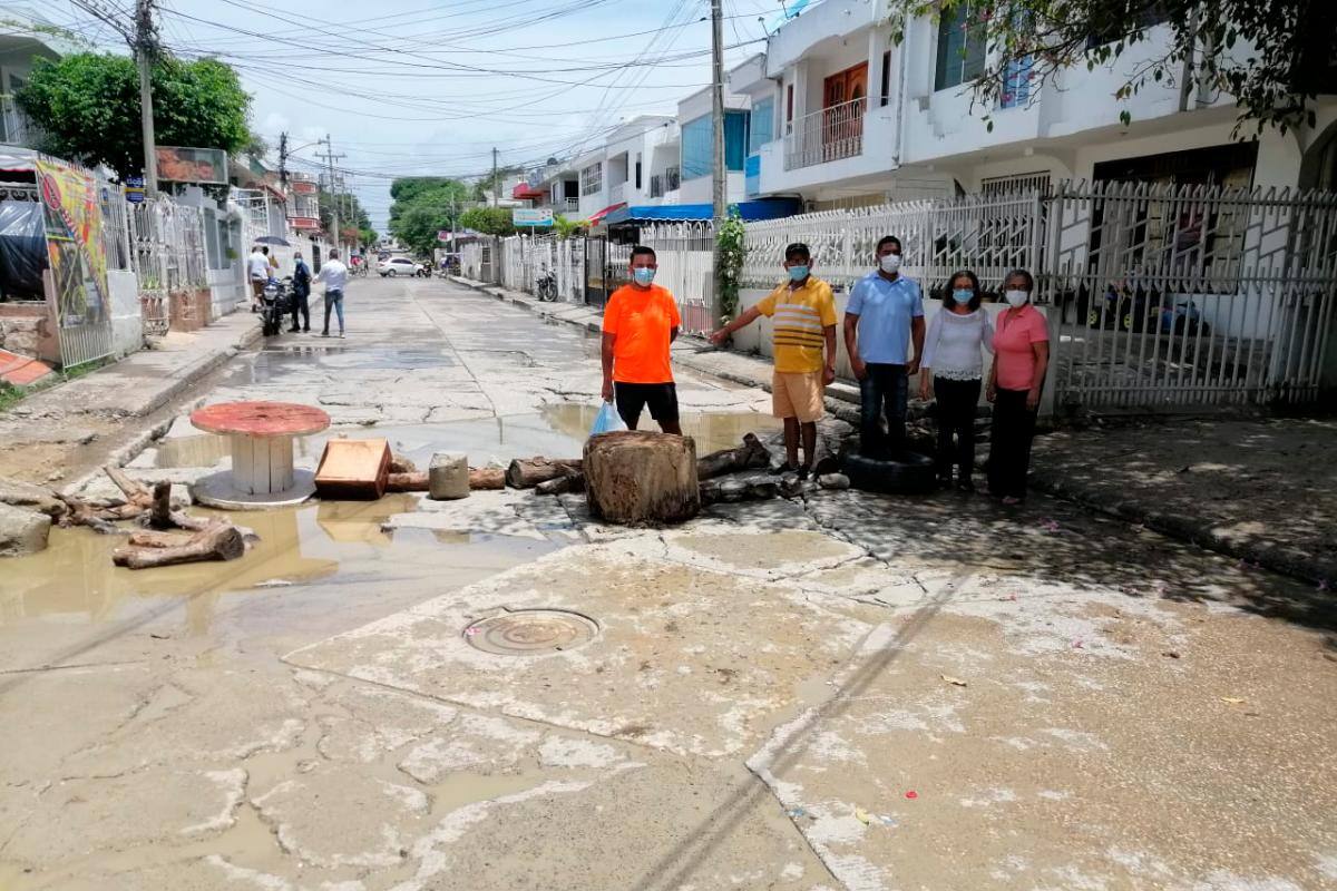 Bloquean vía principal de Las Gaviotas, Transcaribe anuncia desvíos