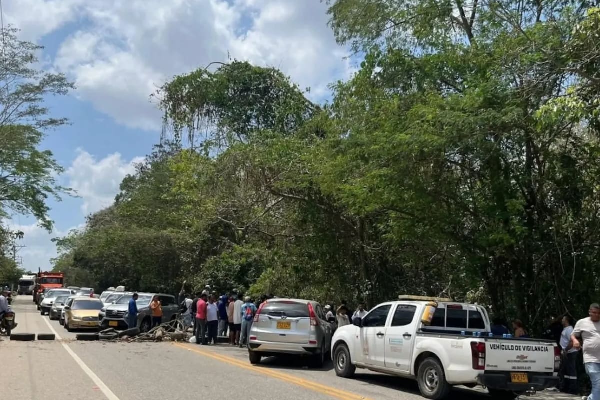 Bloqueo en la Troncal de Occidente: protestas por falta de agua