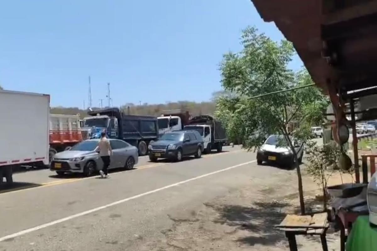Levantan bloqueo en Vía al Mar: vendedores se reunirán con las autoridades