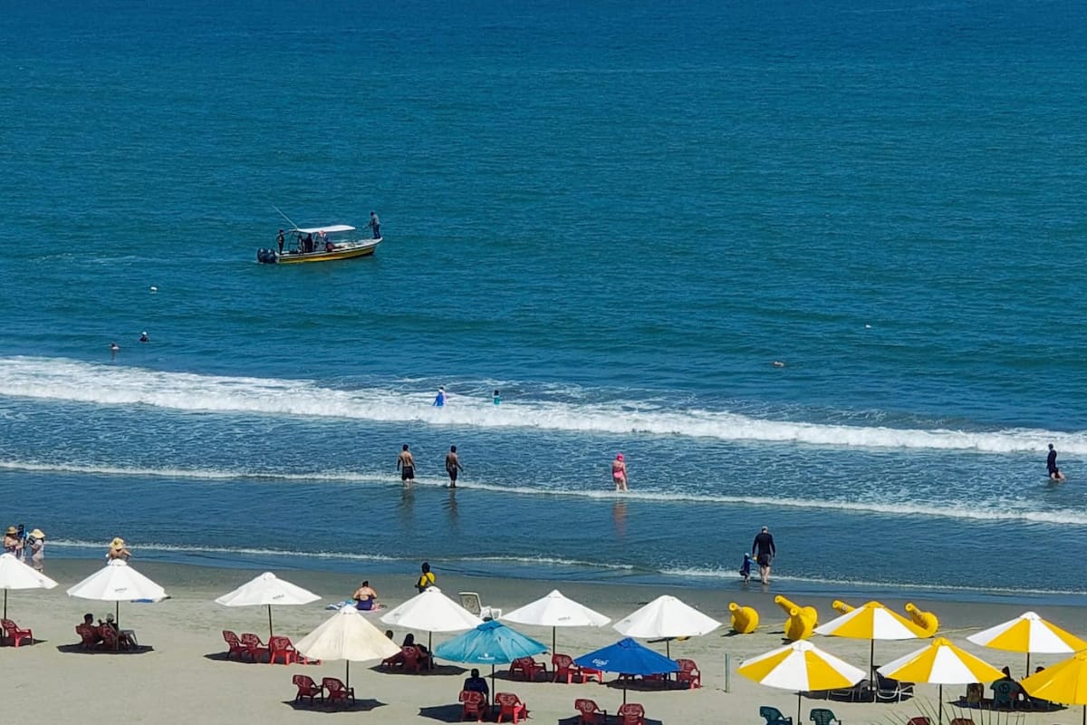 Así es la nueva Playa 2 de Bocagrande tras las obras en Cartagena