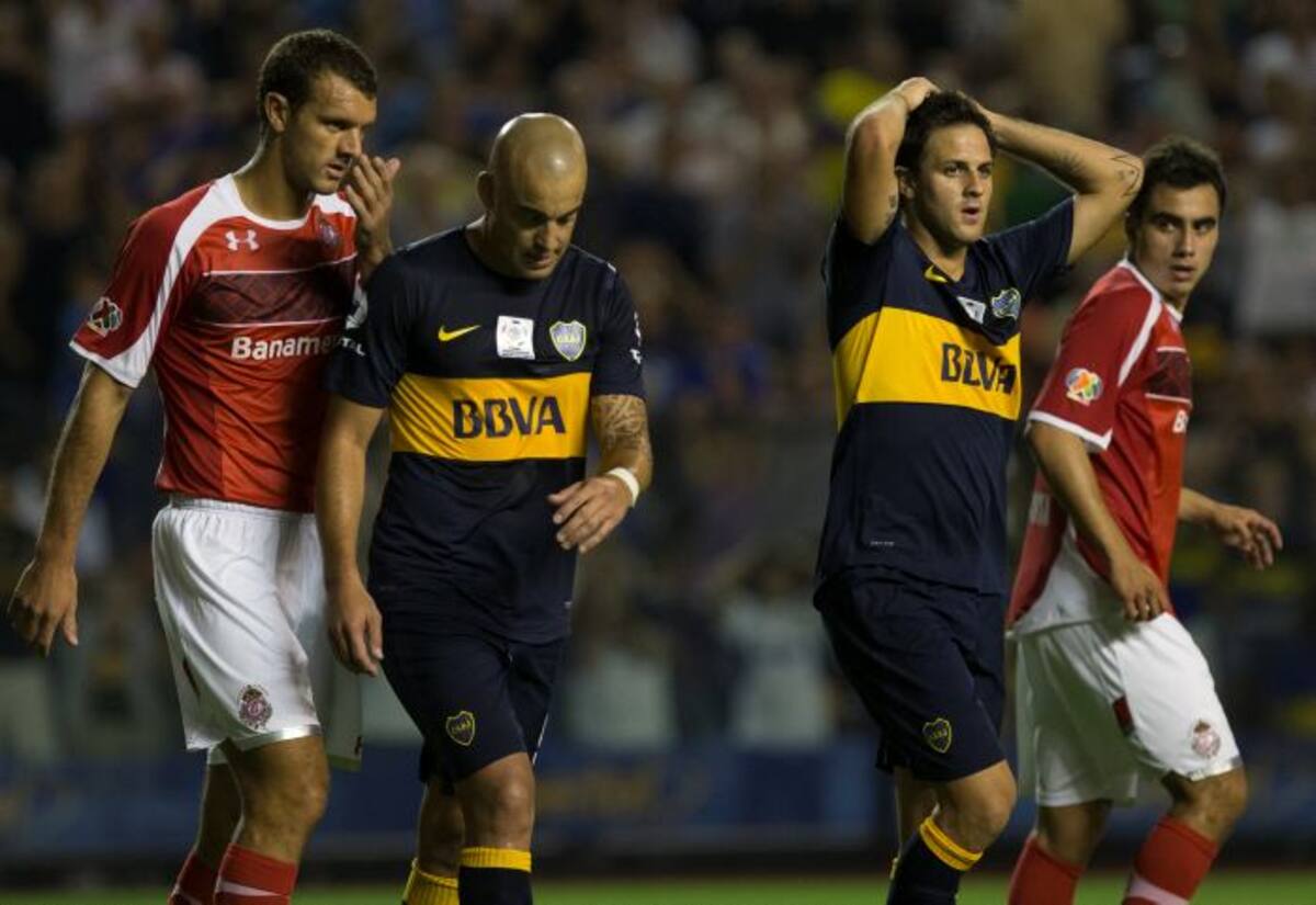 Boca, orientado está sumergido en un mar de dudas por un mal comienzo en la Copa Libertadores de América-2013, en la que sufrió el miércoles una inesperada derrota en casa ante el mexicano Toluca. AP