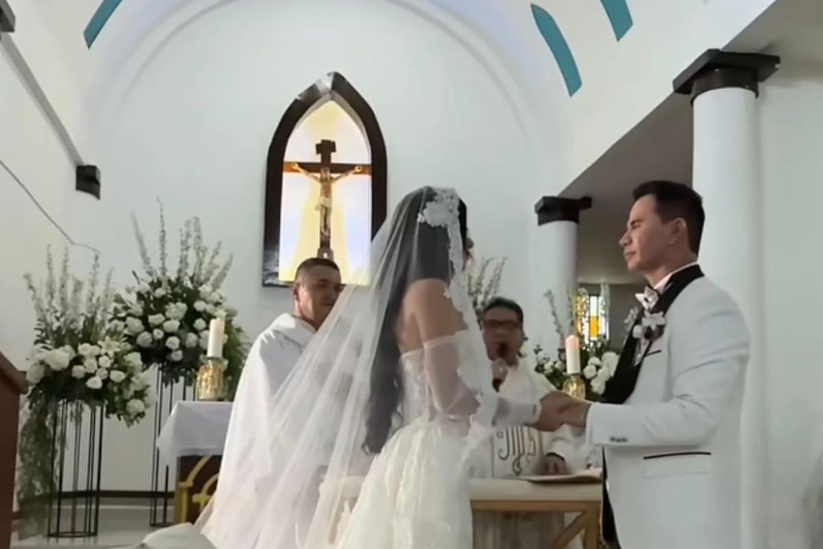 Los invitados a la boda de Jhonny Rivera, ¿por qué no fue Jessi Uribe?