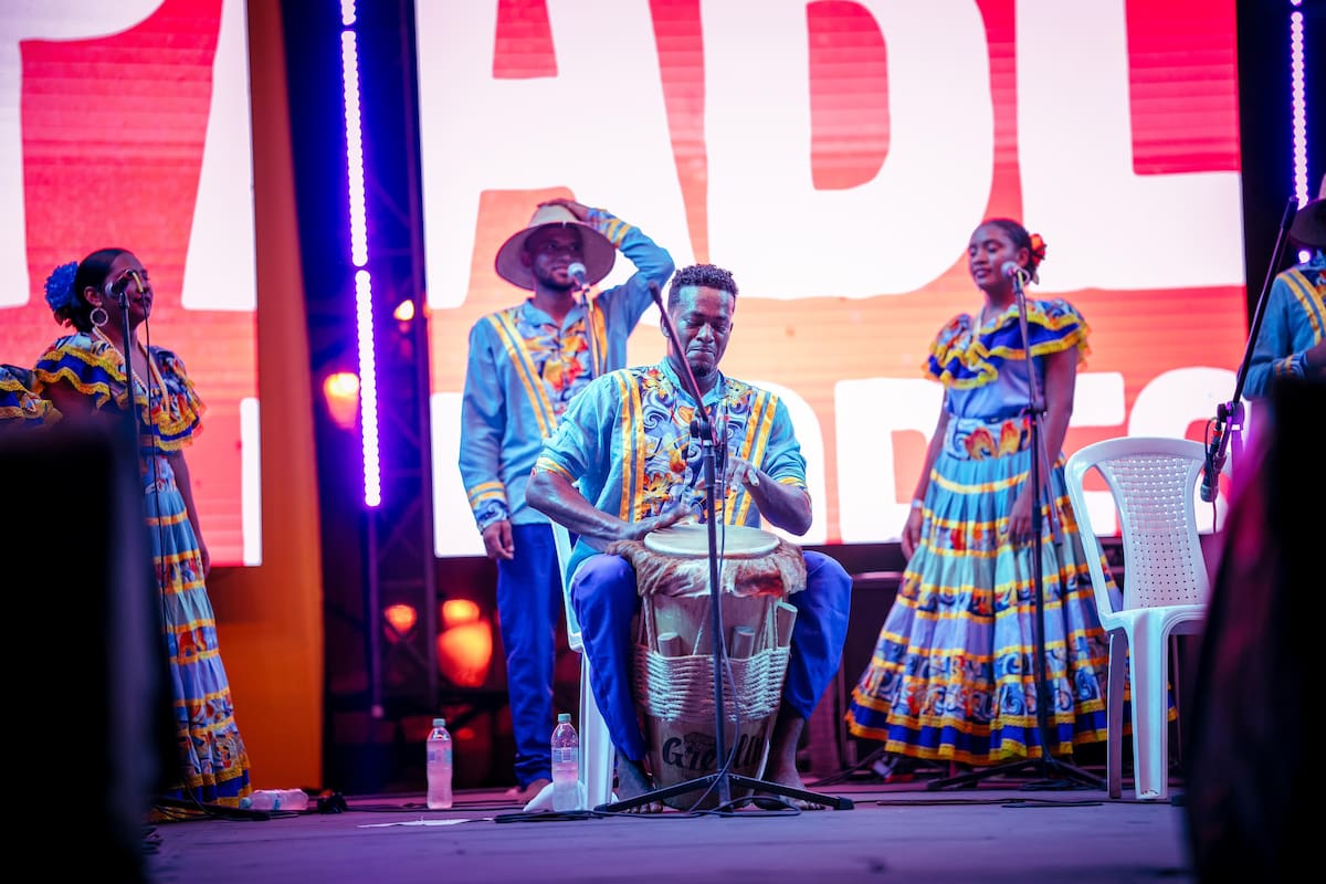 Así se vive Bolívar 1600 en la Plaza de la Aduana. // Foto: cortesía