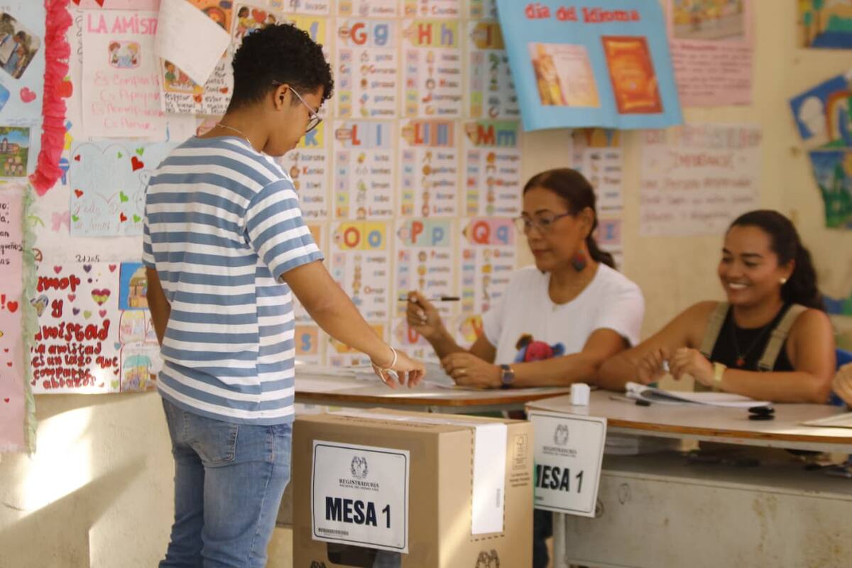 Así se vive la jornada electoral de los Consejos de Juventud en Arjona