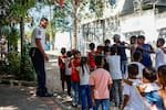 ‘Bomberitos Comunitarios’: así forman a 1.400 niños de Cartagena en prevención