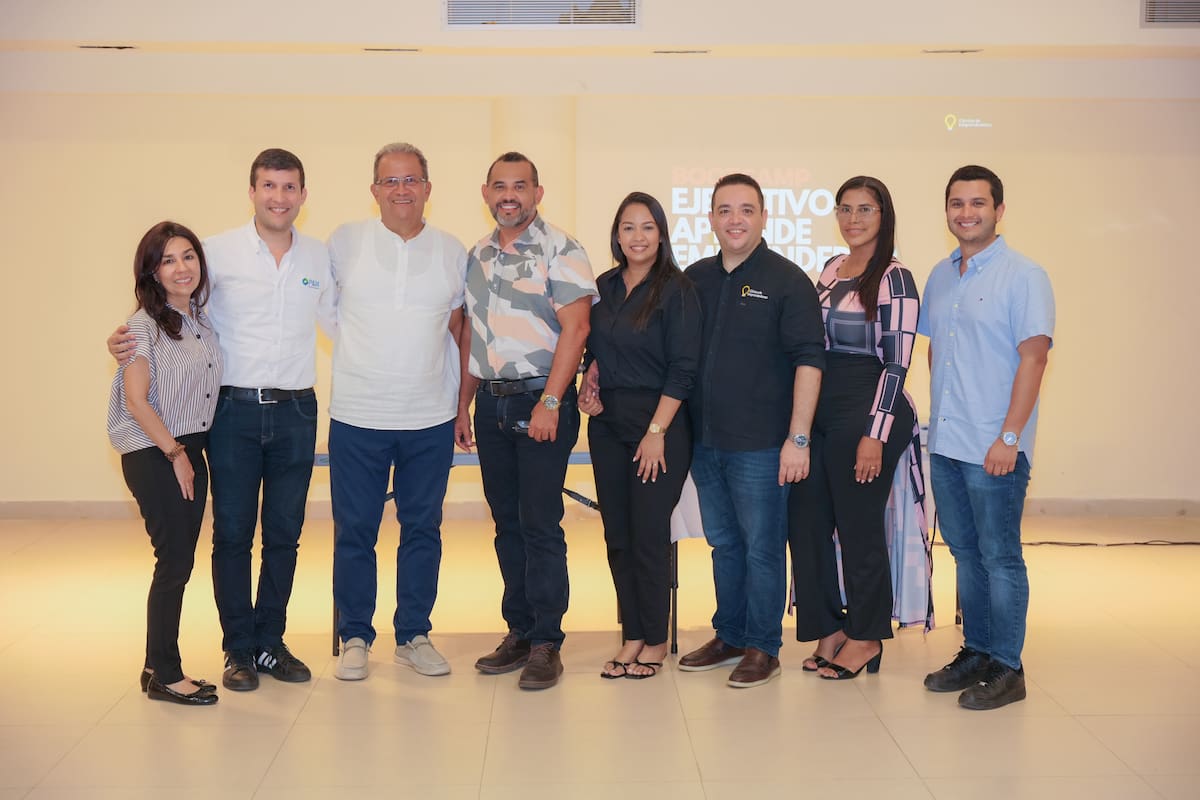 Silvia Torres, Roberto Pereira, Rafael Pereira, Carlos Villarreal, Erika Fonseca, Robinson Mendoza, Yerlin Paredes y Alberto Vélez.