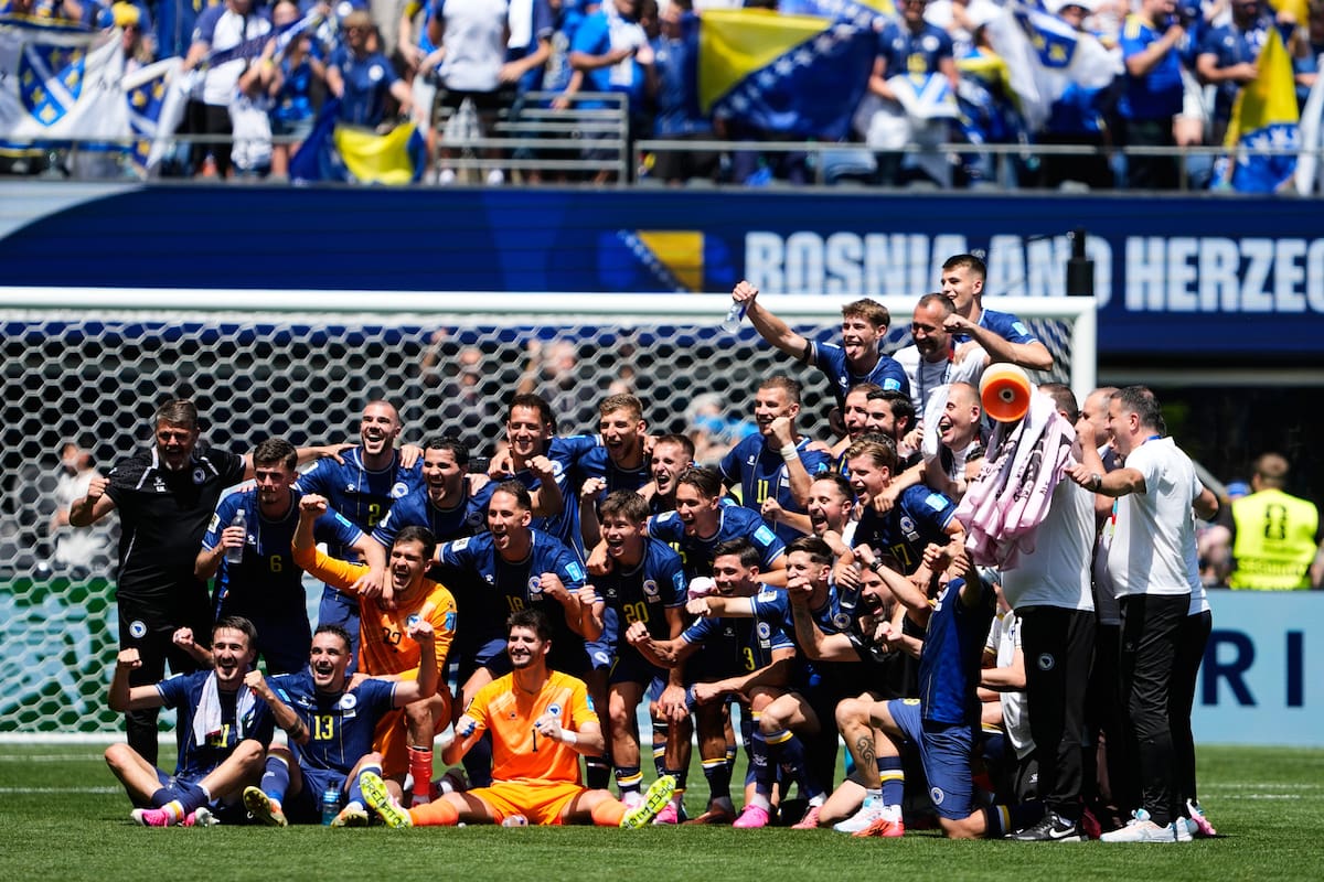 Bosnia y Herzegovina clasificó como una de las mejores terceras a dieciseisavos del Mundial 2026. //Foto, AP: Lindsey Wasson