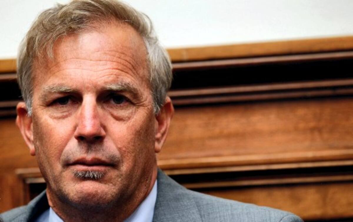 Costner dijo estar “complacido” por el fallo. ALEX WONG - AFP