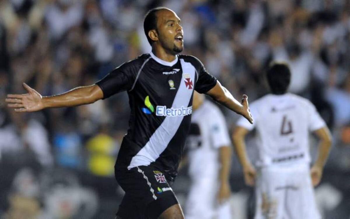 Vasco da Gama se impuso con dientes apretados por 2-1 al Lanús de Argentina. AFP VANDERLEI ALMEIDA