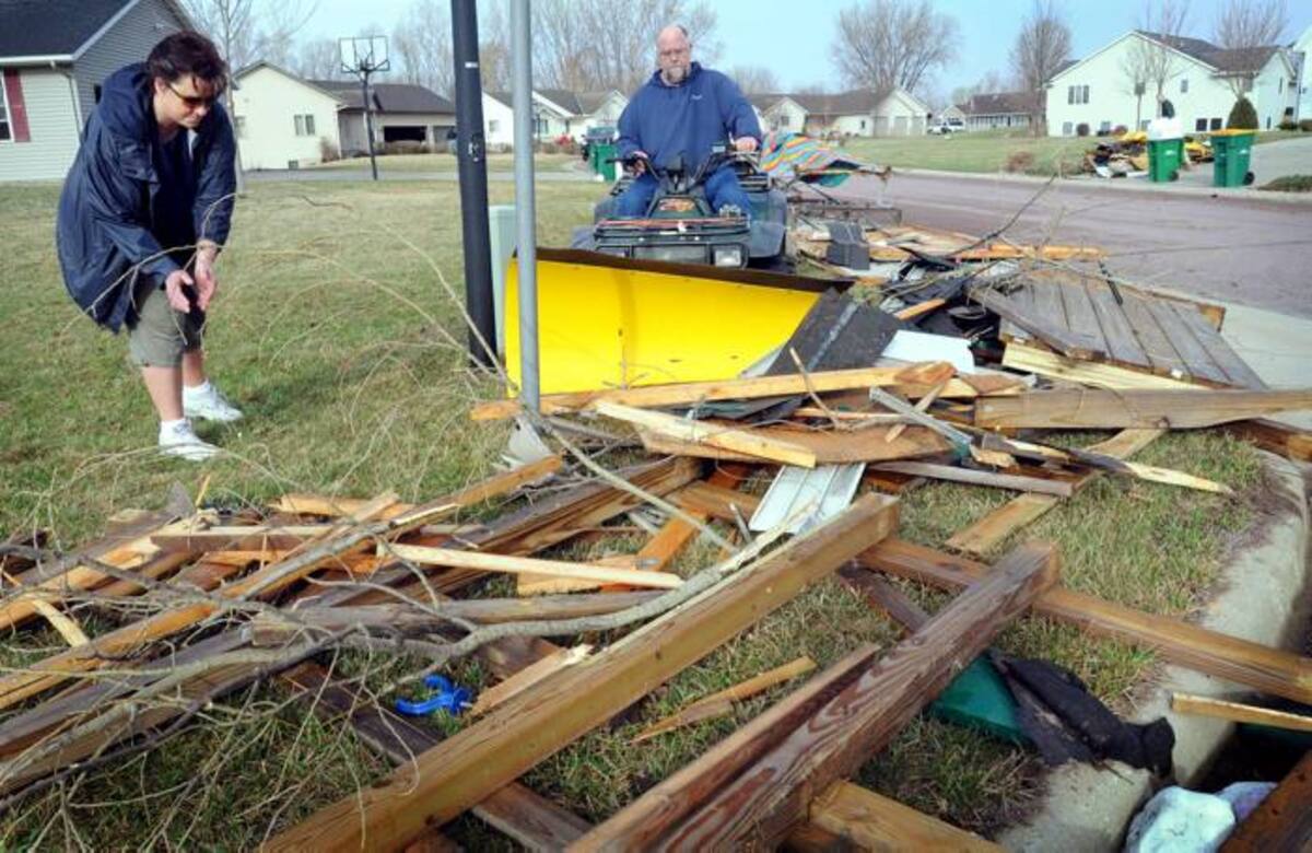Tormentas eléctricas azotaron el centro-sur de Estados Unidos el martes con lluvias intensas, vientos fuertes y truenos tan estruendosos que algunos los confundieron con un terremoto. AP John Cross