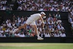 Jannik Sinner aplastó a Novak Djokovic y está en la final de Wimbledon