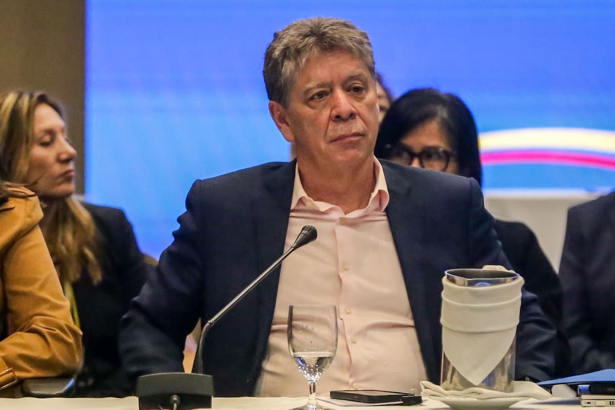 Dólar a la baja: Andi advierte riesgo en empleos, producción y exportación