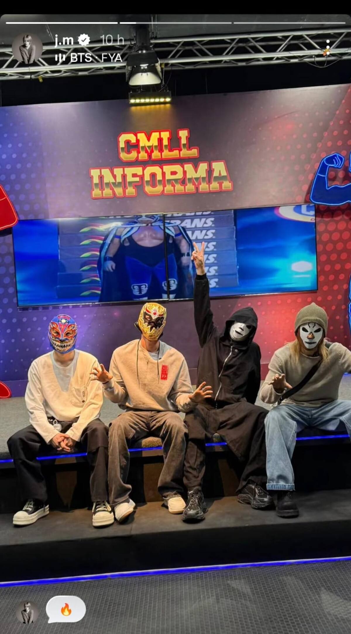 BTS asistió a un espectaculo de lucha libre en México. // IG @J.m.