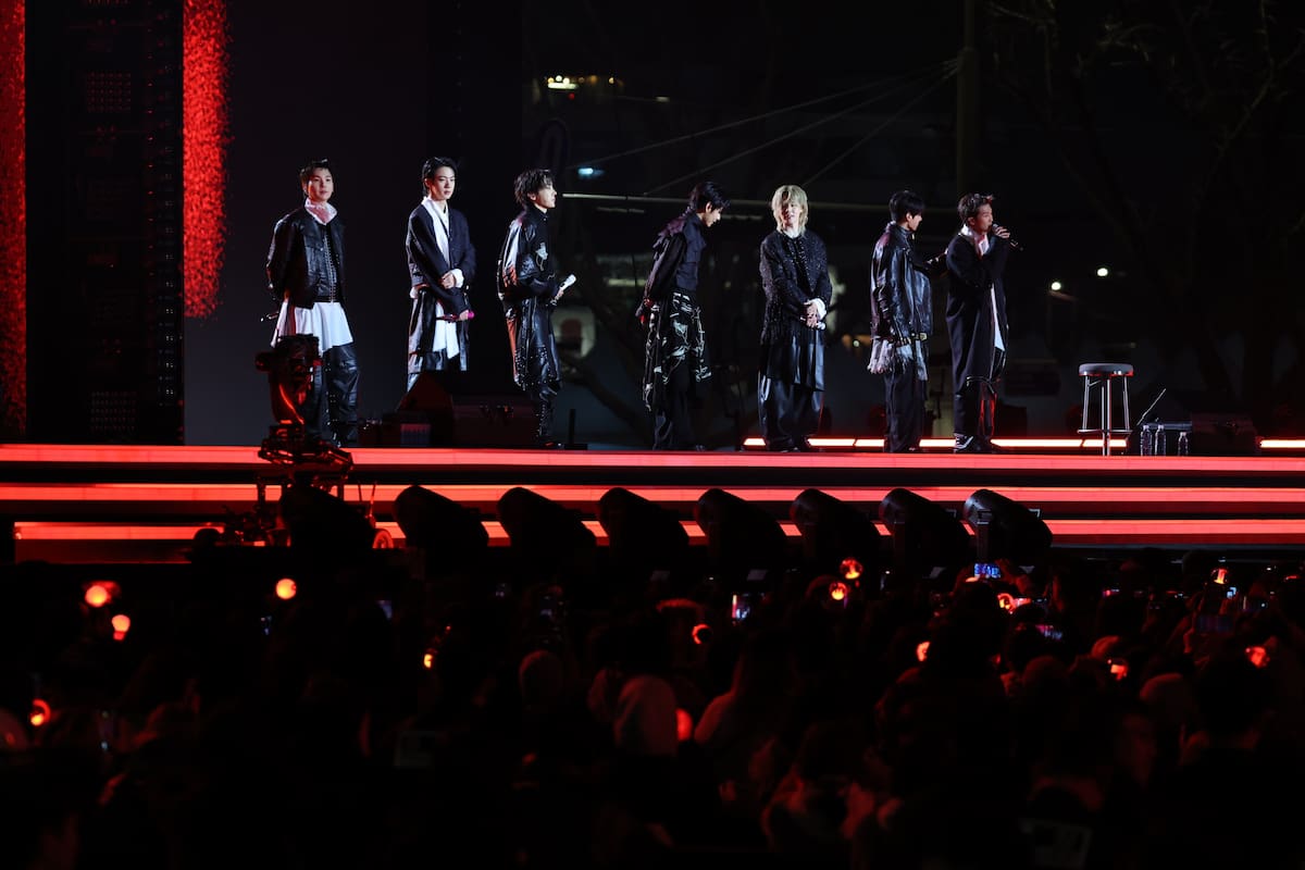 K-pop group BTS performs during the 'BTS THE COMEBACK LIVE | ARIRANG' concert on Gwanghwamun Square in central Seoul, South Korea, 21 March 2026. (Corea del Sur, Seúl) EFE/EPA/YONHAP / POOL SOUTH KOREA OUT