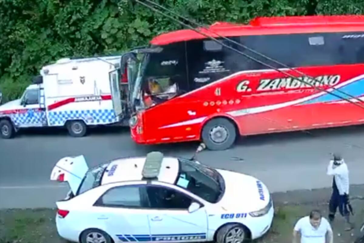 Video: bus atropelló a paramédicos que estaban atendiendo a varios heridos