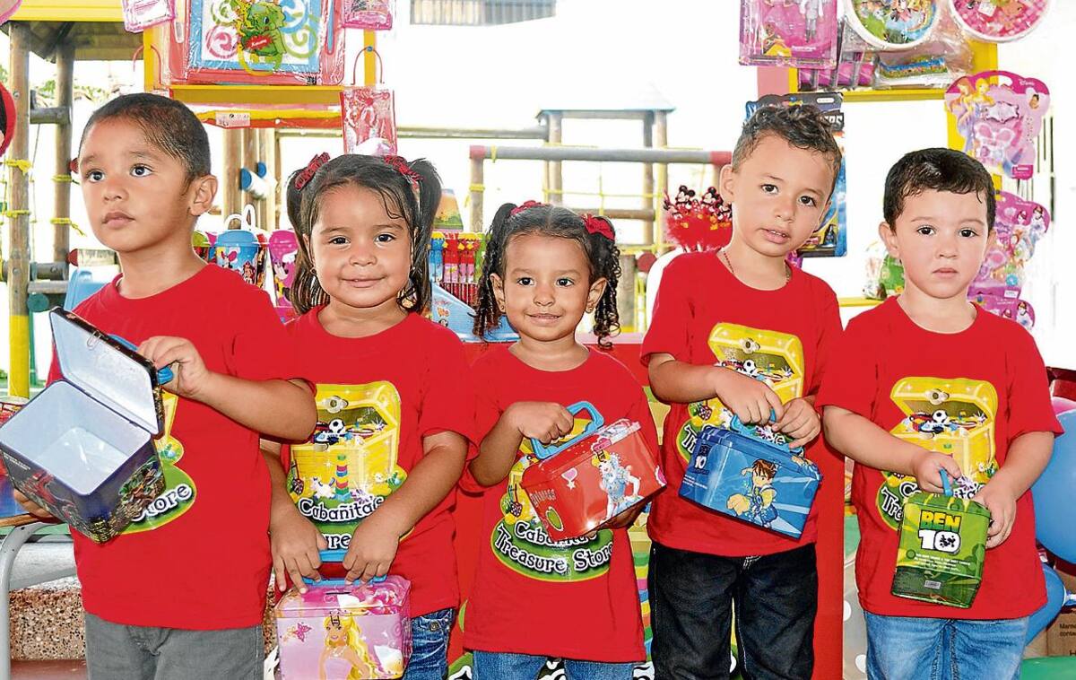 Samuel Buitrago, María Barón, María Raish, Saed Coneo y Sebastián Vasco.