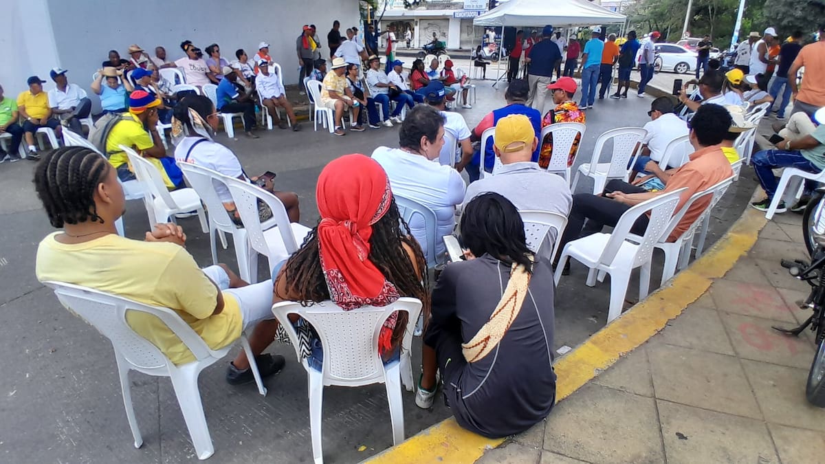 Cabildo popular en Cartagena tras rechazo del Senado a consulta. // Foto: Julio Castaño - El Universal