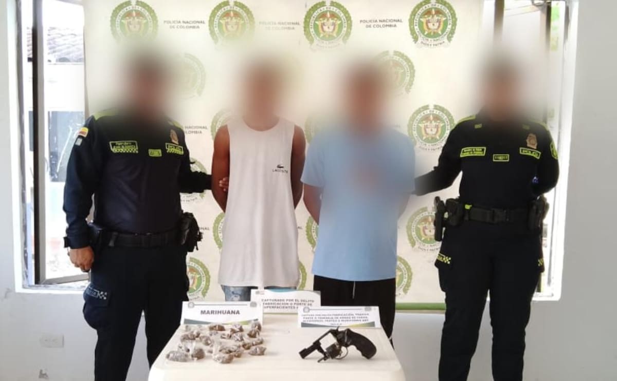 Caen "Franklin" y "Maikol" en San Pablo con estupefacientes y un revólver.