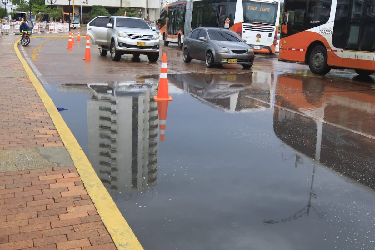 Calles del Centro tras lluvias de este miércoles. // foto: Julio Castaño