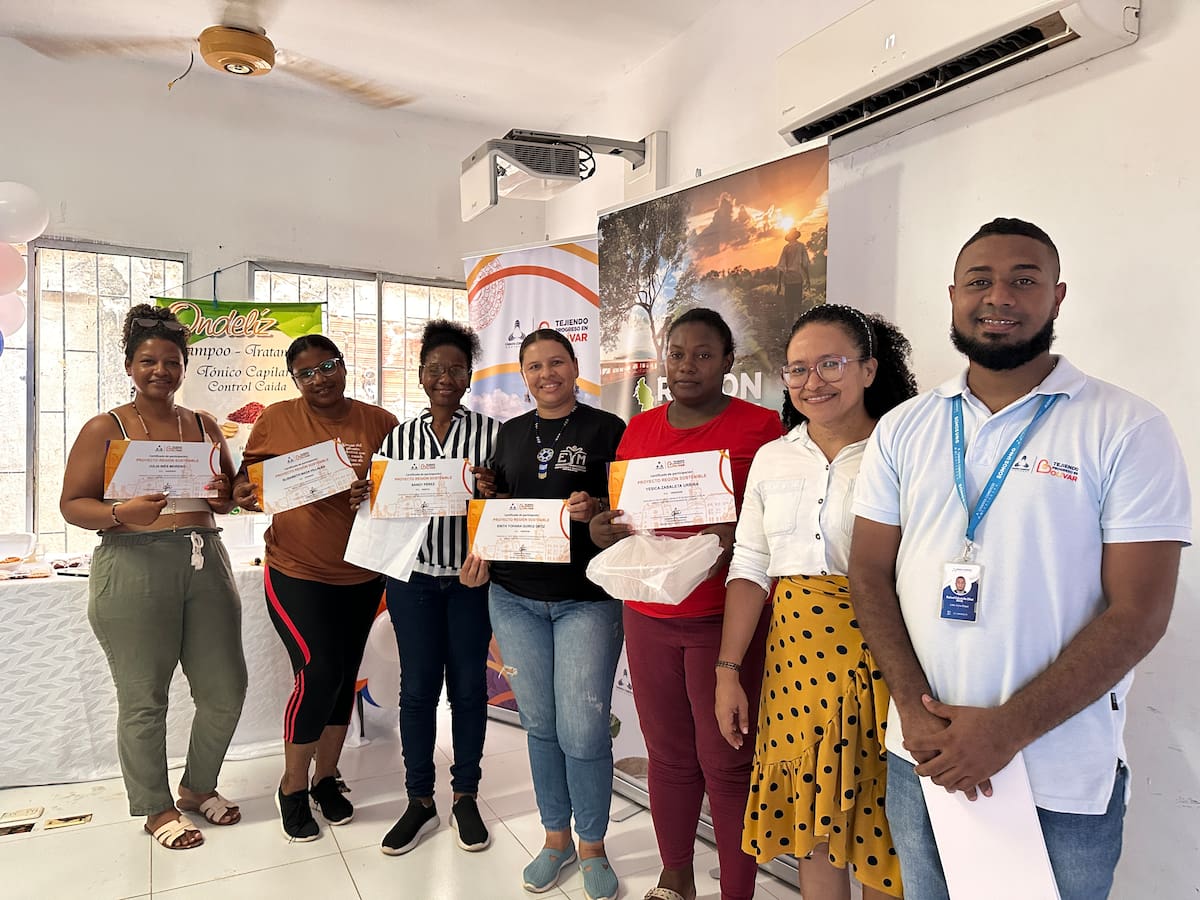 Una jornada que reunió a estos emprendedores quienes recibieron una capacitación de 12, dividida en tres sesiones // CORTESÍA CÁMARA DE COMERCIO DE CARTAGENA.