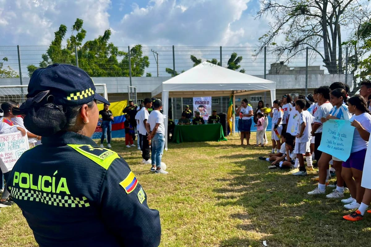 ¡Por la paz y contra la violencia! La jugada de la Policía para alejar a jóvenes del delito