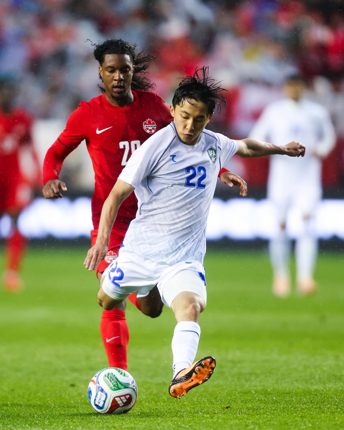 Uzbekistán no pudo ante una de las anfitrionas en el Mundial 2026, Canadá, en un partido amistoso. //Foto, AP: Codie McLachlan/The Canadian Press