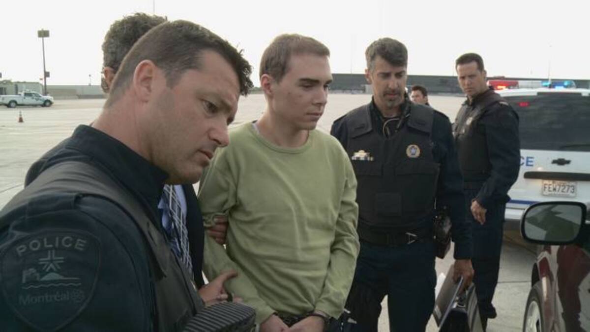 Luka Rocco Magnotta, cusado de asesinar y descuartizar a un estudiante chino, llegó el lunes por la noche a Montreal extraditado desde Alemania AFP