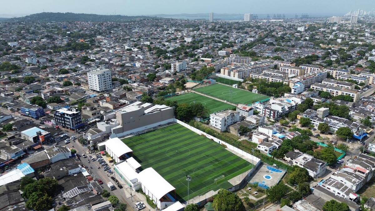 Canchas de Alameda La Victoria avanzan y se espera que sean entregadas en el mes de marzo. // Foto: cortesía - Alcaldía de Cartagena.